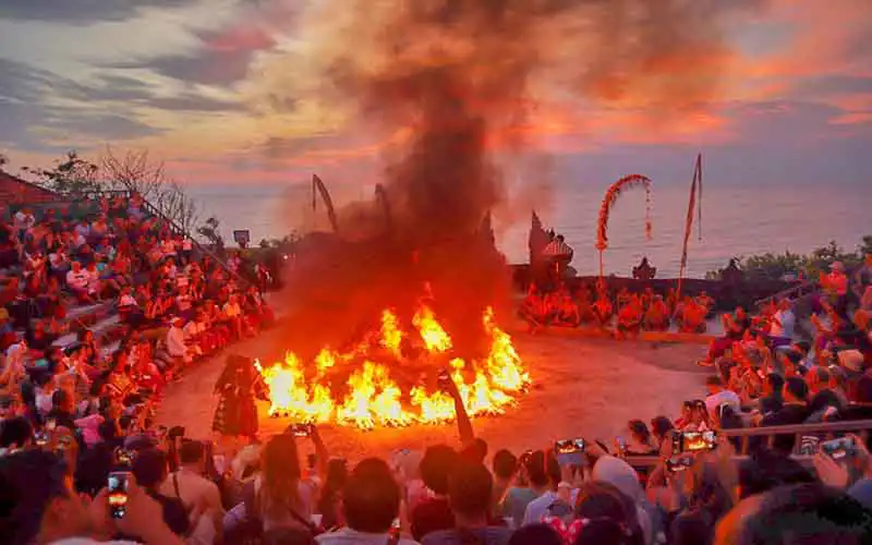 uluwatu kecak uluwatu kecak